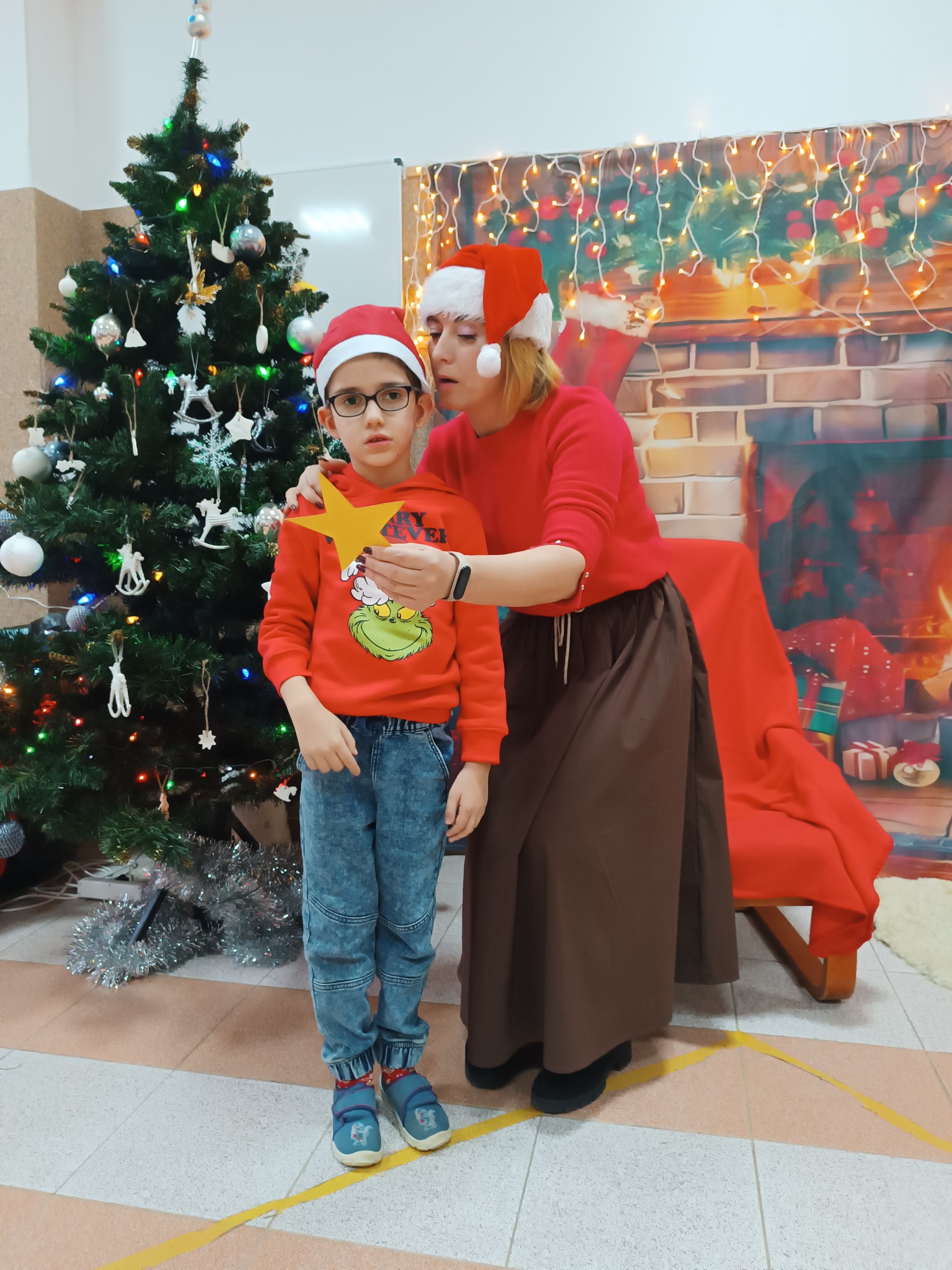 Na obrazku widać 2 osoby