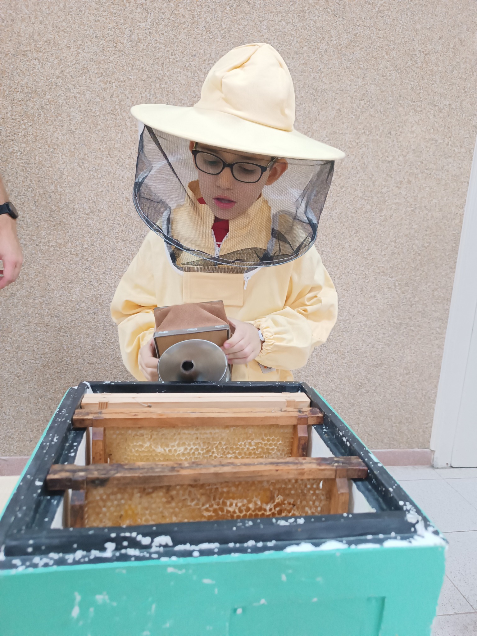 Na obrazku widać osobę