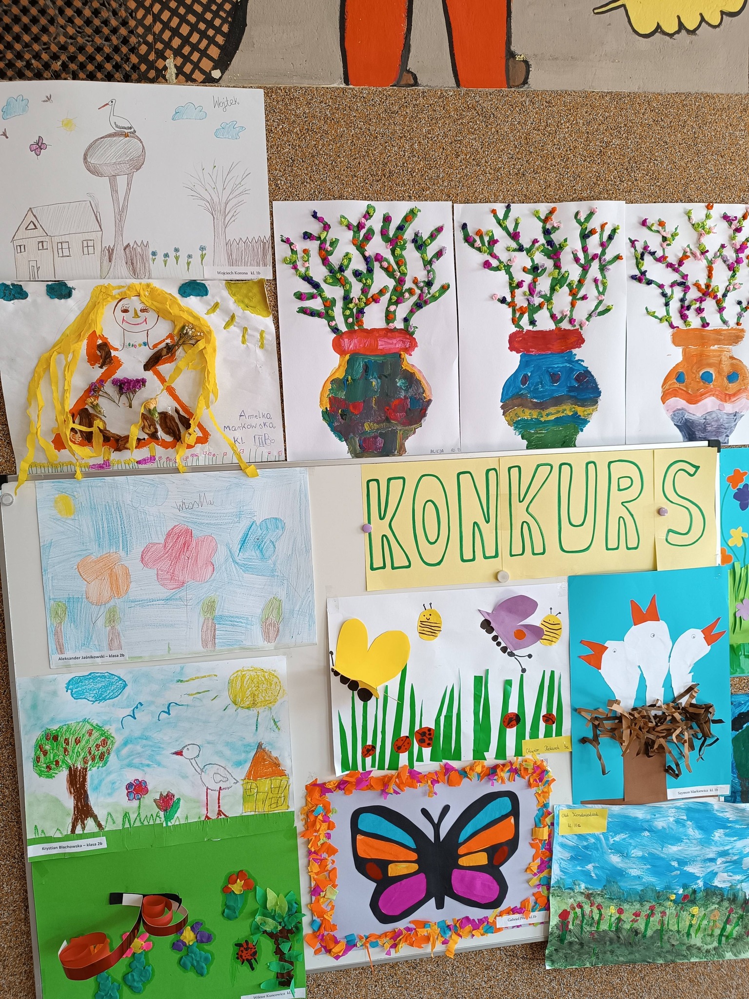 Na obrazku widać : grafikę i napisy